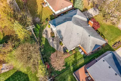 861 Shoreham Rd, Grosse Pointe Woods, MI 48236 photo 48