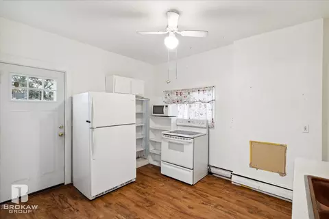 532 E Broad, Linden, MI 48451 photo 17