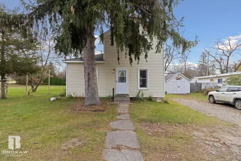 532 E Broad, Linden, MI 48451 photo 7