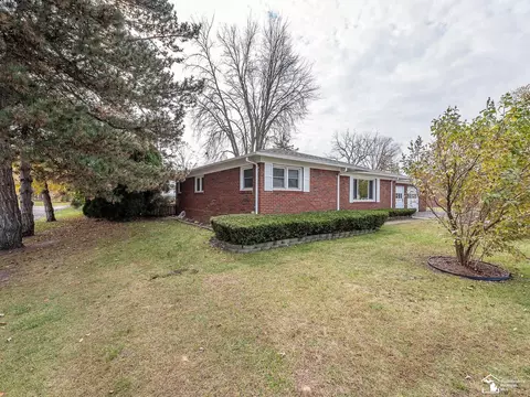 114 Cole, Monroe, MI 48162 photo 31