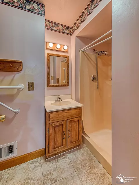 114 Cole, Monroe, MI 48162 photo 22