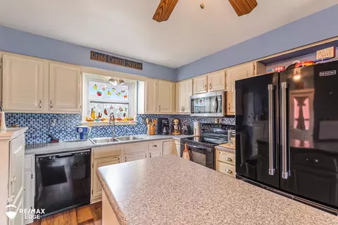 2244 S Oak, Davison, MI 48423 photo 17
