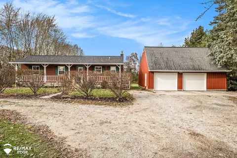 2244 S Oak, Davison, MI 48423 photo 5