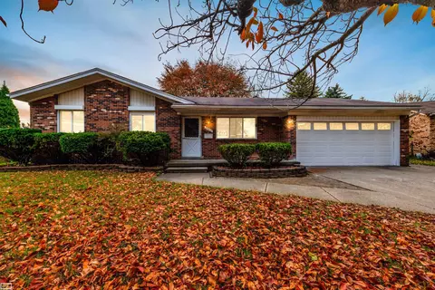 29617 W Mackenzie, Warren, MI 48092