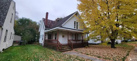 717 Harrison, Monroe, MI 48161 photo 2