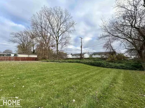 809 W Main, Durand, MI 48429 photo 3