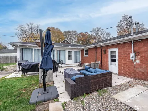 115 E Grv, Monroe, MI 48162 photo 21