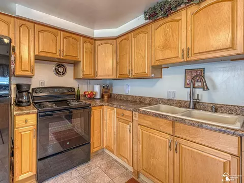 2 Winston, Monroe, MI 48161 photo 10