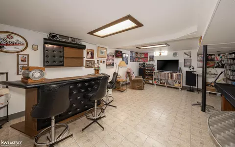 18127 Rainbow, Fraser, MI 48026 photo 27