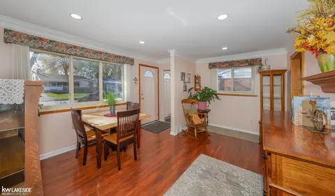 18127 Rainbow, Fraser, MI 48026 photo 13