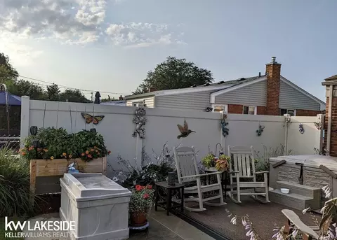 18127 Rainbow, Fraser, MI 48026 photo 35
