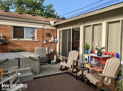 18127 Rainbow, Fraser, MI 48026 photo 36
