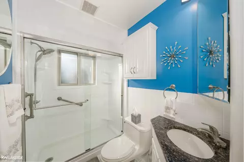 18127 Rainbow, Fraser, MI 48026 photo 25