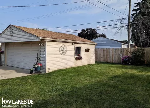 18127 Rainbow, Fraser, MI 48026 photo 37