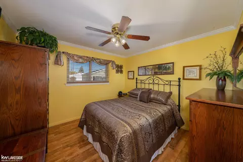 18127 Rainbow, Fraser, MI 48026 photo 24