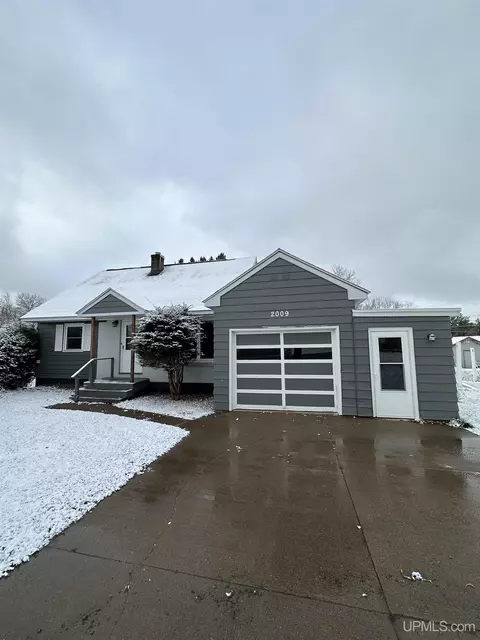 2009 Jackson, Ishpeming, MI 49849