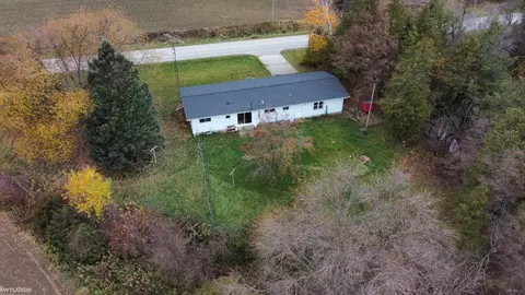 2285 Schock, Harbor Beach, MI 48441 photo 6