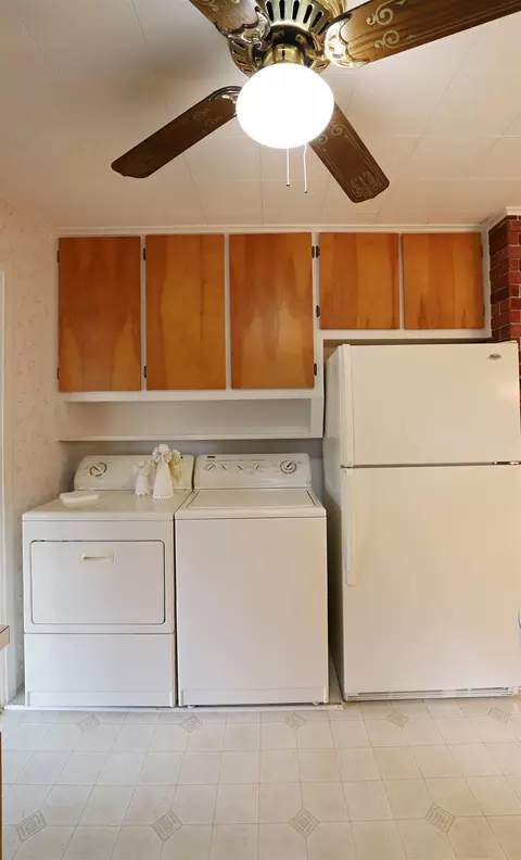 1309 Coutant, Flushing, MI 48433 photo 11