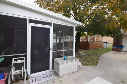 19066 Mott, Eastpointe, MI 48021 photo 33