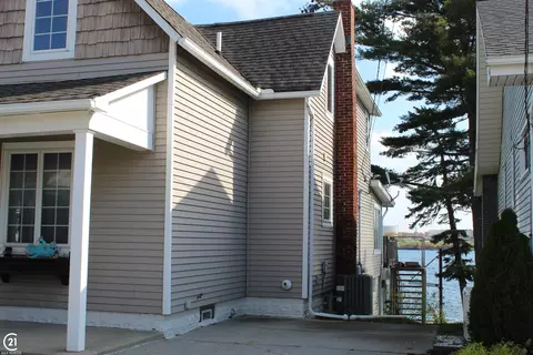3906 Military, Port Huron, MI 48060