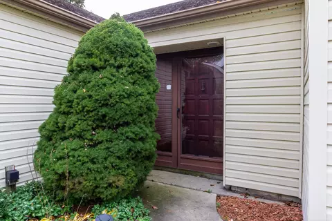 8371 Colony, Algonac, MI 48001 photo 4