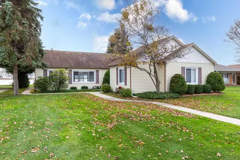 8371 Colony, Algonac, MI 48001 photo 2