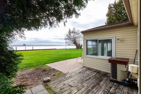 8371 Colony, Algonac, MI 48001 photo 6