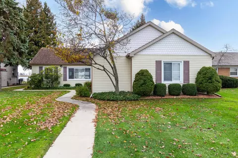 8371 Colony, Algonac, MI 48001