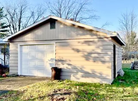783 Deer, Gladwin, MI 48624 photo 2