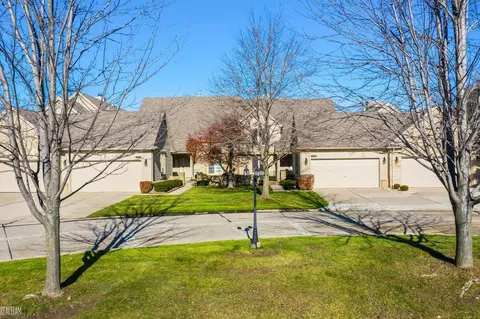16845 Crystal, Macomb, MI 48042 photo 2
