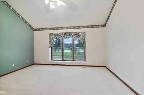 16845 Crystal, Macomb, MI 48042 photo 32