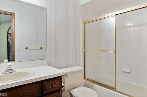 16845 Crystal, Macomb, MI 48042 photo 40