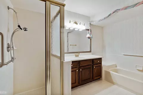 16845 Crystal, Macomb, MI 48042 photo 29