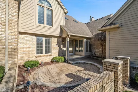 16845 Crystal, Macomb, MI 48042 photo 5