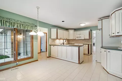 16845 Crystal, Macomb, MI 48042 photo 25