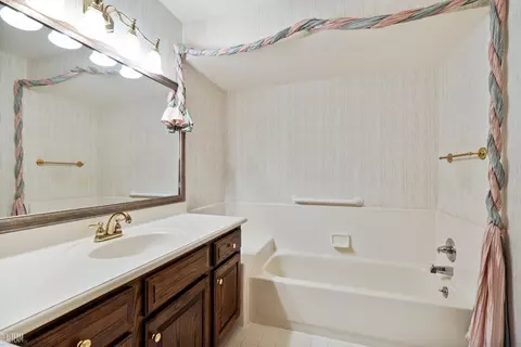 16845 Crystal, Macomb, MI 48042 photo 30