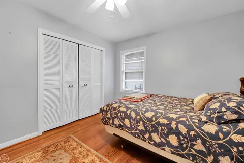 19640 E Kings, Grosse Pointe Woods, MI 48236 photo 14
