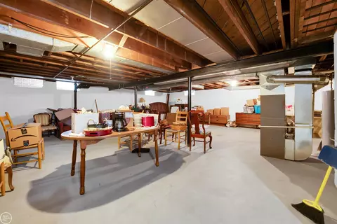 19640 E Kings, Grosse Pointe Woods, MI 48236 photo 18