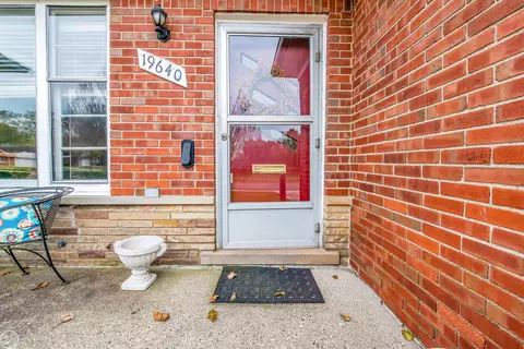 19640 E Kings, Grosse Pointe Woods, MI 48236 photo 3