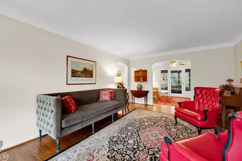 19640 E Kings, Grosse Pointe Woods, MI 48236 photo 5