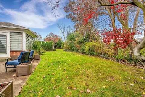 19640 E Kings, Grosse Pointe Woods, MI 48236 photo 24