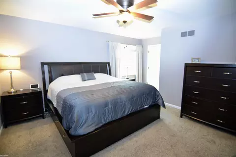 23982 Settlers, Macomb Twp, MI 48042 photo 14