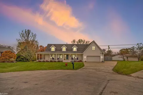 1574 Golden Gate, Saint Clair, MI 48079