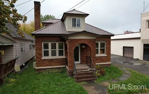 747 N 4th, Iron River, MI 49935