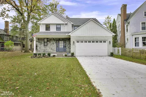 161 Moross, Grosse Pointe Farms, MI 48236