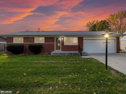 24154 Ramsgate, Clinton Township, MI 48035