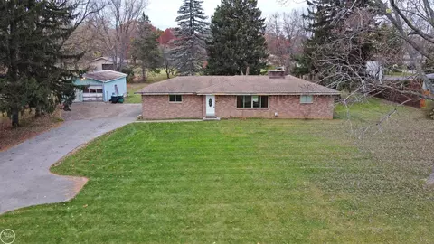 4736 Pelton, Clarkston, MI 48346