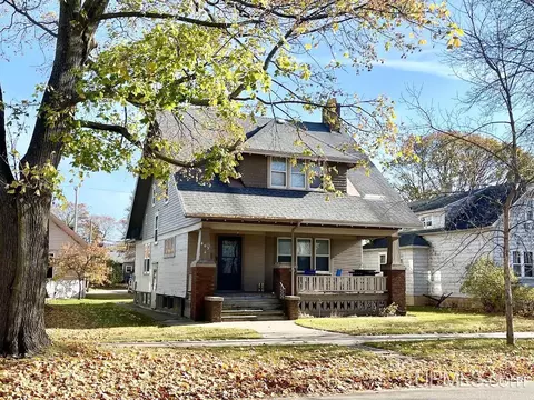409 S 411 S 14th, Escanaba, MI 49829