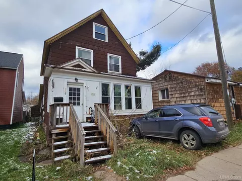 209 Vine, Ishpeming, MI 49849