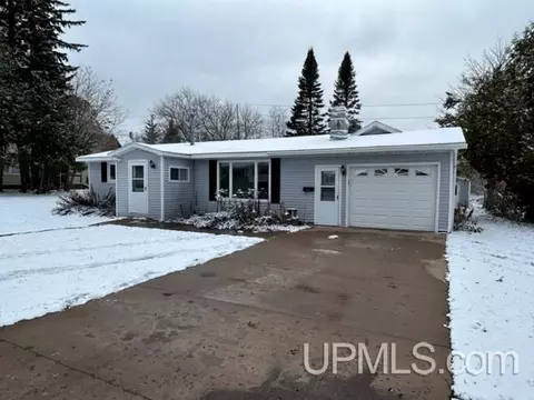 515 8th, Calumet, MI 49913